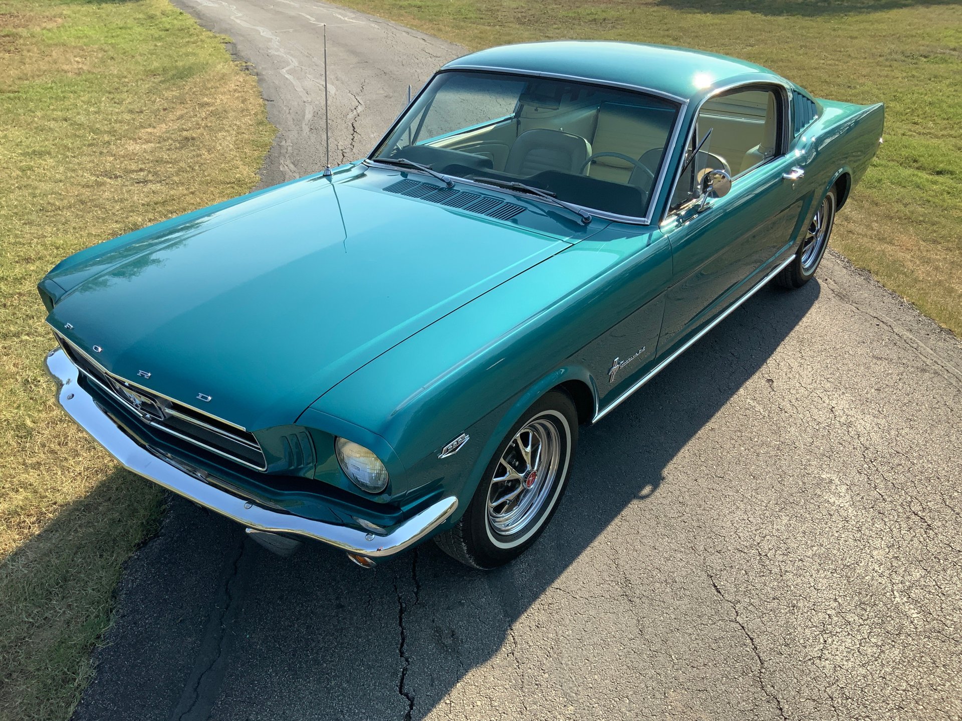 1965 Ford Mustang K code - Image 2