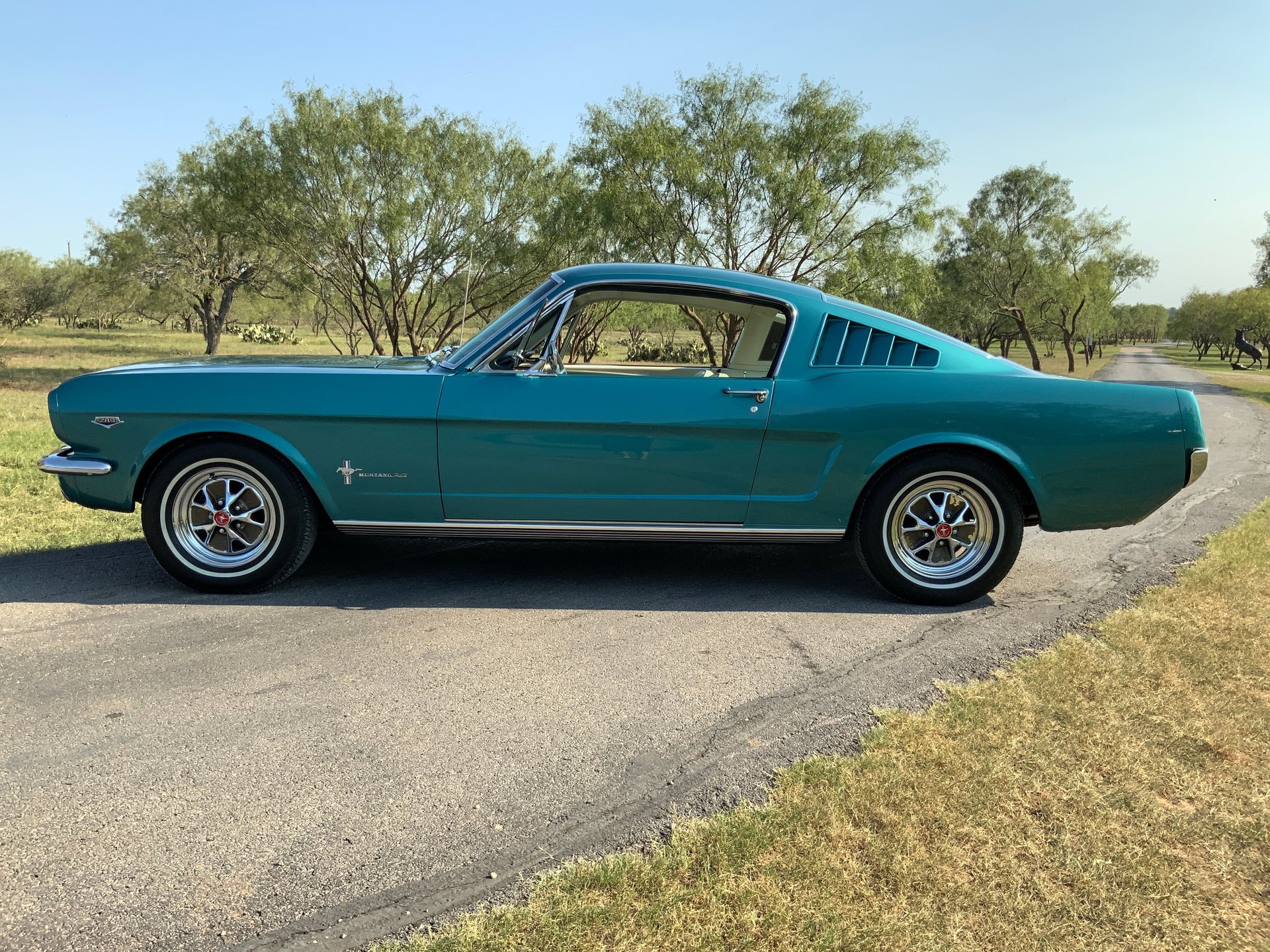 1965 Ford Mustang K code - Image 3