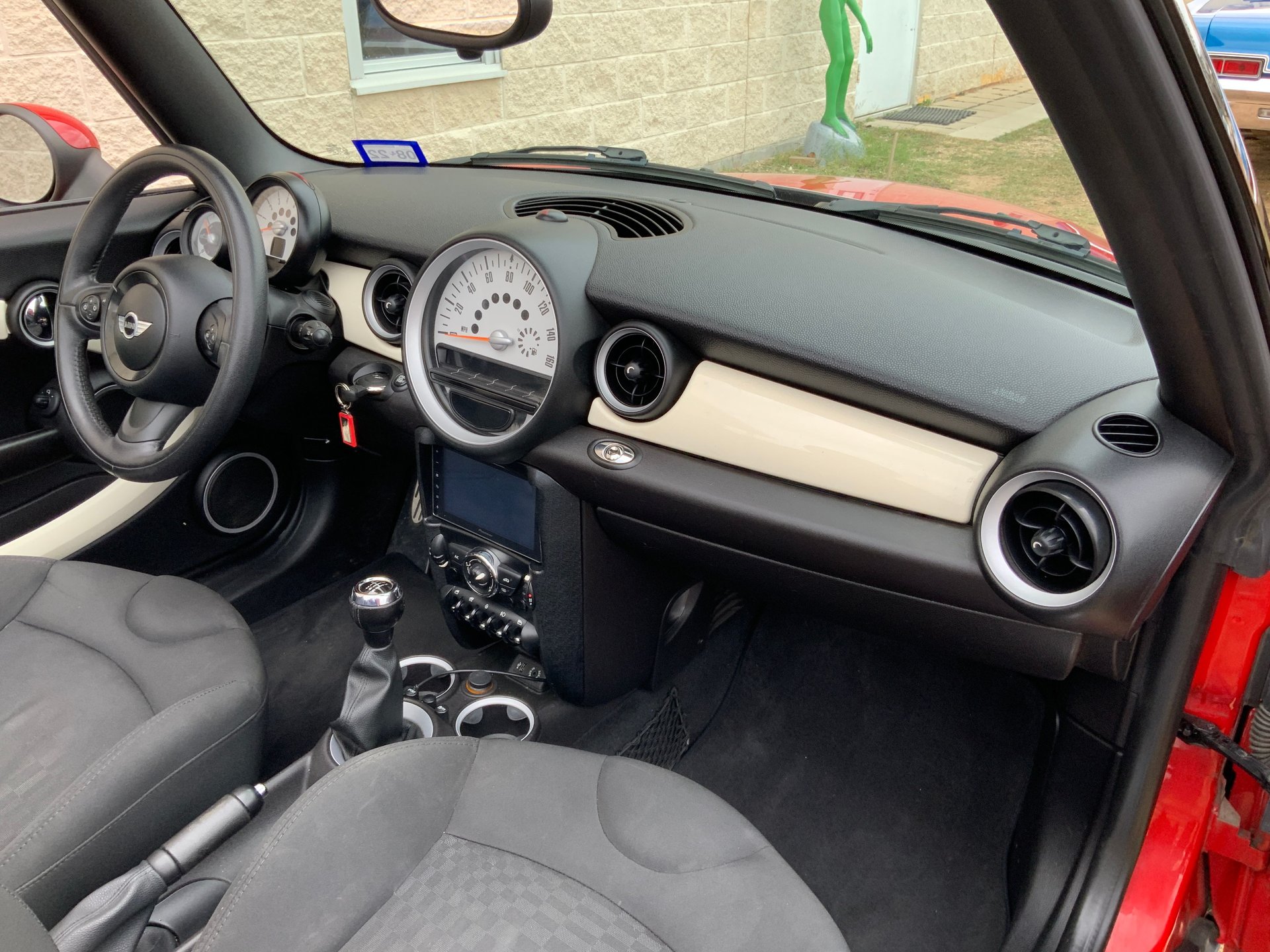 2013 Mini Cooper - Image 14